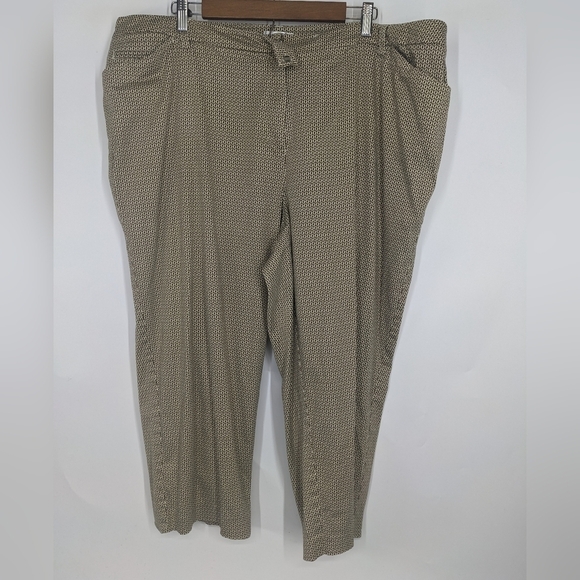 TALBOTS Stretch Flat Front Cropped Pants - Picture 1 of 12